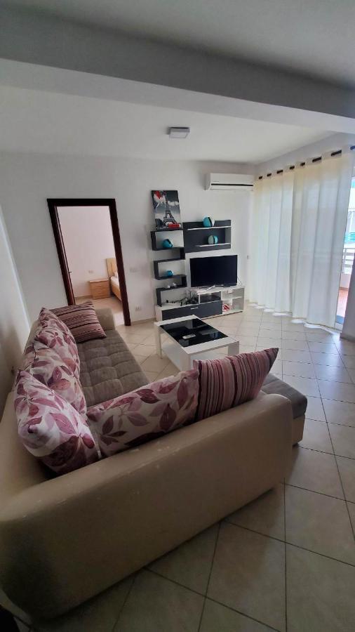 Sea View Apartments Saranda Esterno foto