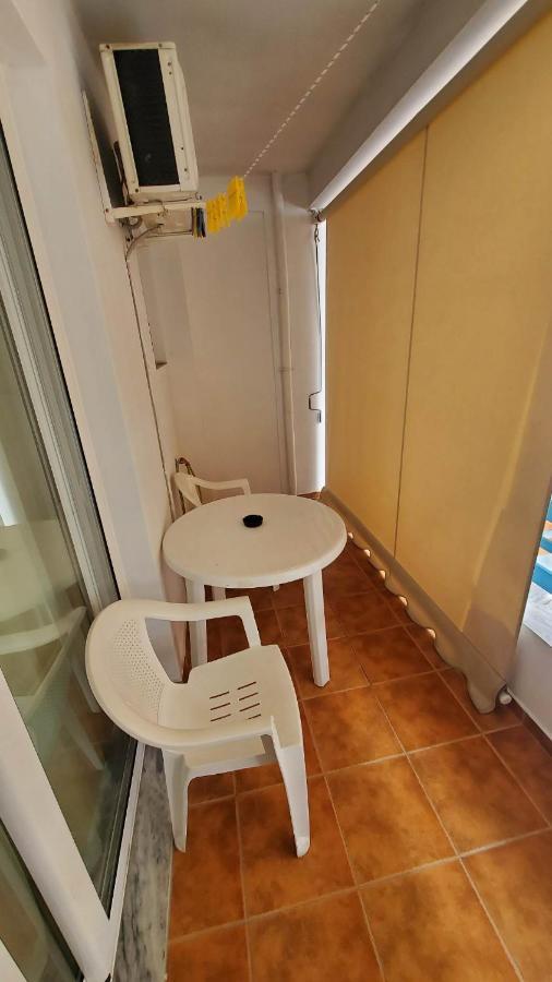 Sea View Apartments Saranda Esterno foto