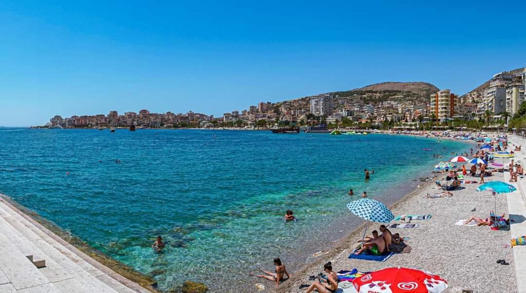 Sea View Apartments Saranda Esterno foto